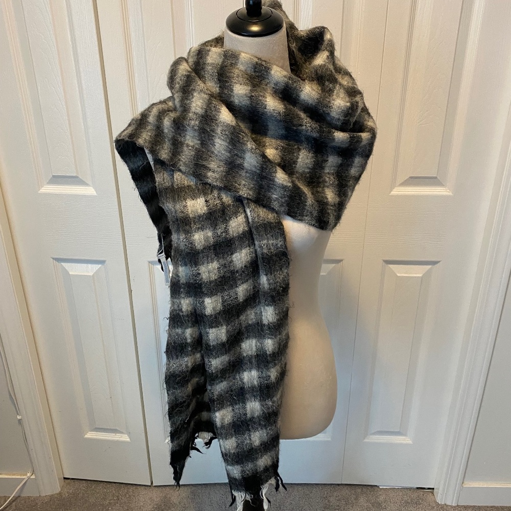 Women’s Lucky Brand wool blend scarf